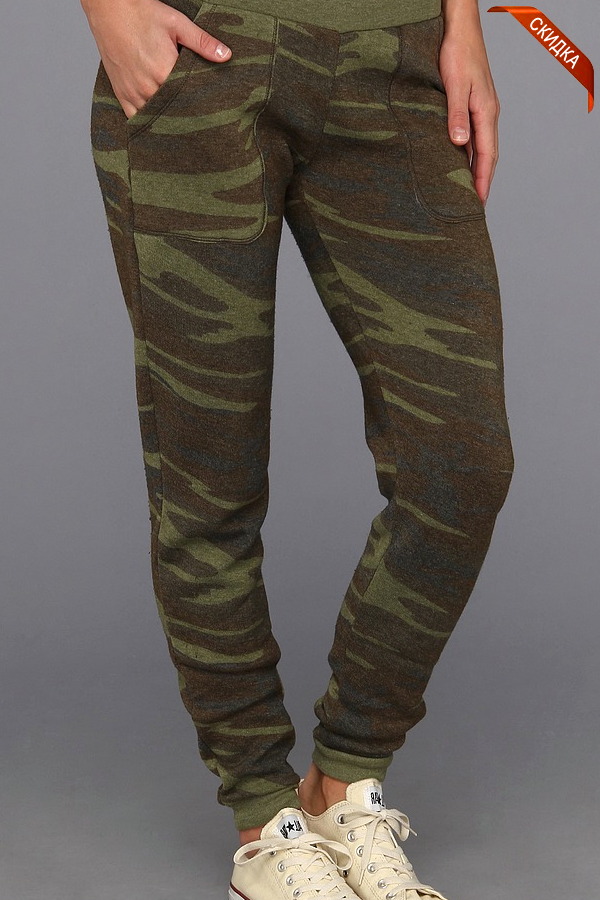 Купить в москве кеды адидас