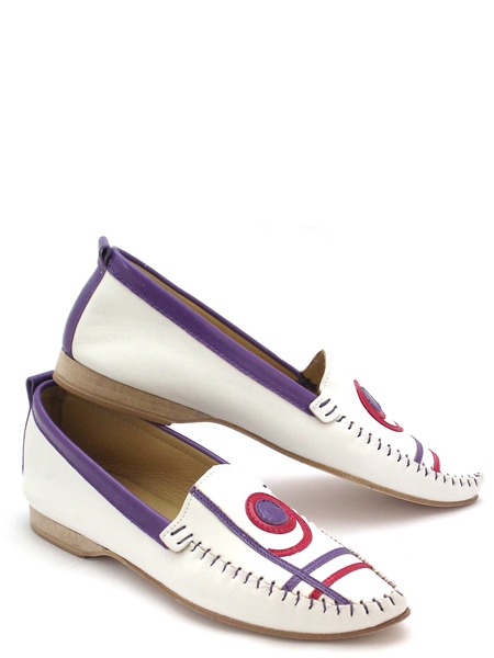 Мокасины молочные с геометрическим декором