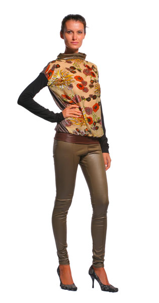 Блуза Цветы с воротником