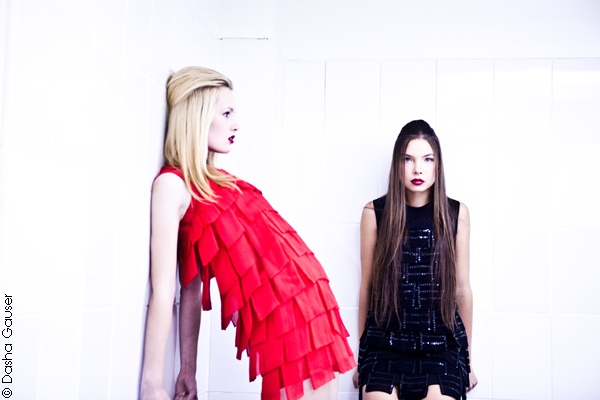 Платье многослойное нарядное красное