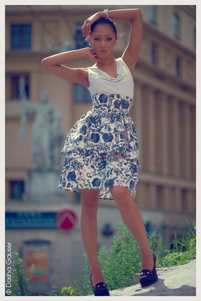 Топ с мягко драпирующимися складками