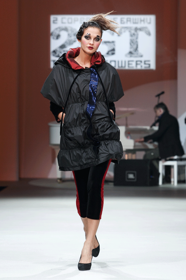 Куртка черная объемная