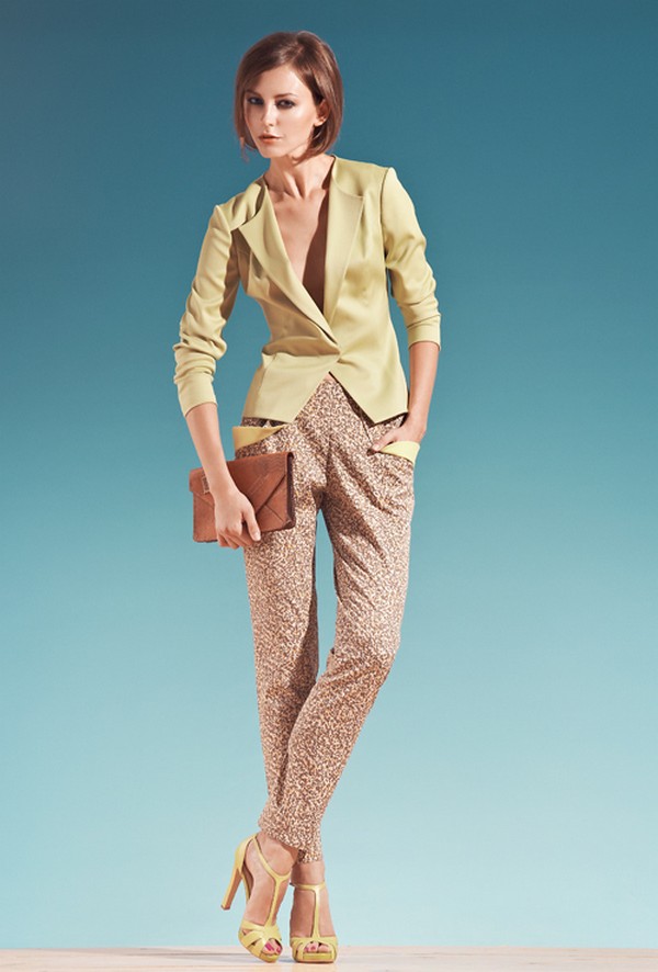 Стильные брюки с оригинальными карманами