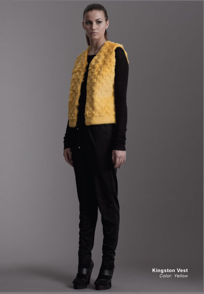 Желтый жилет декорированный мехом от KayCee Copenhagen