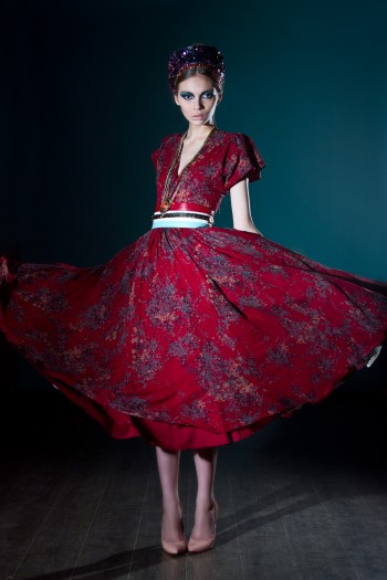 Шелковое платье для яркого образа