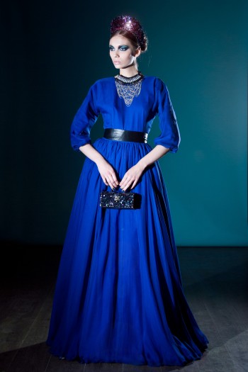 Роскошное вечернее платье с открытой спиной