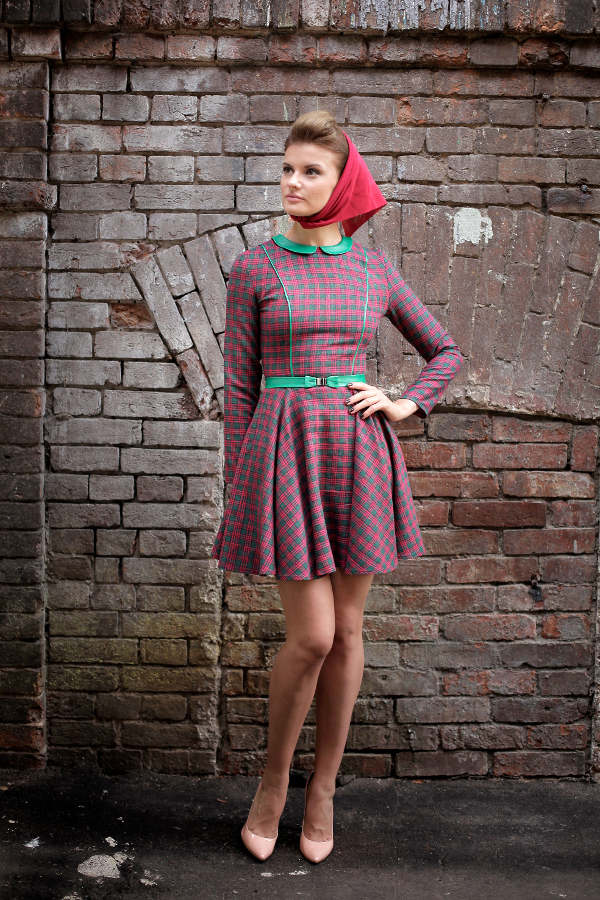 Платье мини с кожаной отделкой