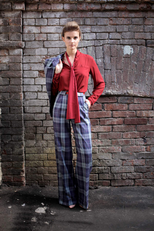 Брюки с кожаными кантами