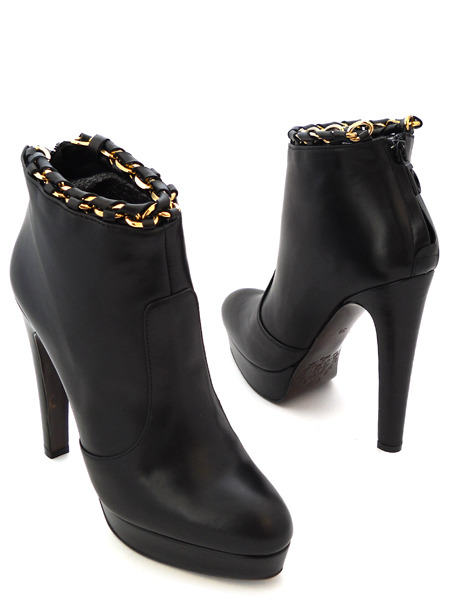 Сексуальные черные кожаные ботильоны с цепочкой вокруг щиколотки