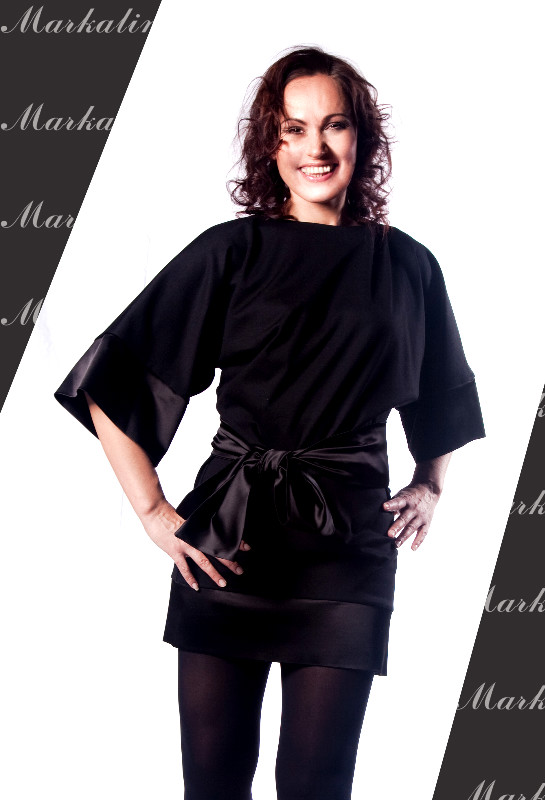 Чёрное мини платье