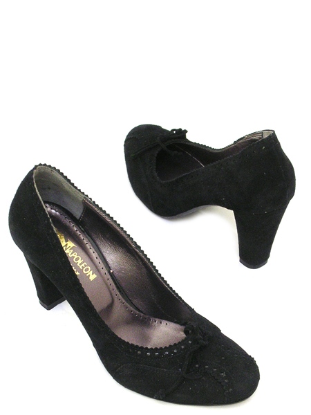 Замшевые черные туфли на каблуке