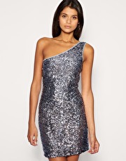 красные вечерние платья