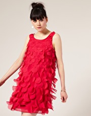 короткие вечерние платья с рукавом