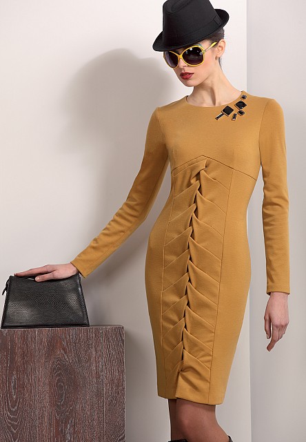 Изысканное платье с необычным плетением