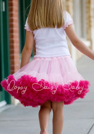 Розовая юбка с малиновой опушкой