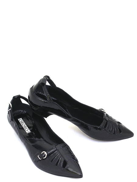 Туфли на низком каблуке черный лак