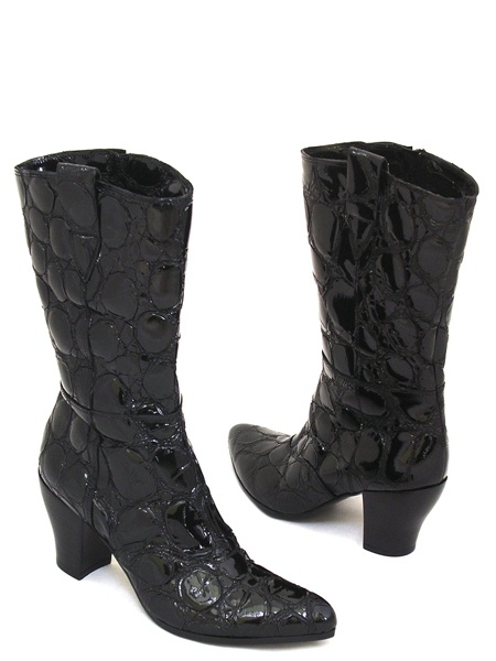 Женские сапоги-казаки черный лак