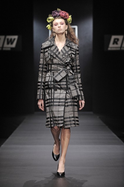 Классический двубортный тренч