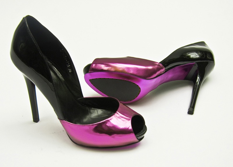 Туфли черно-розовые на шпильке