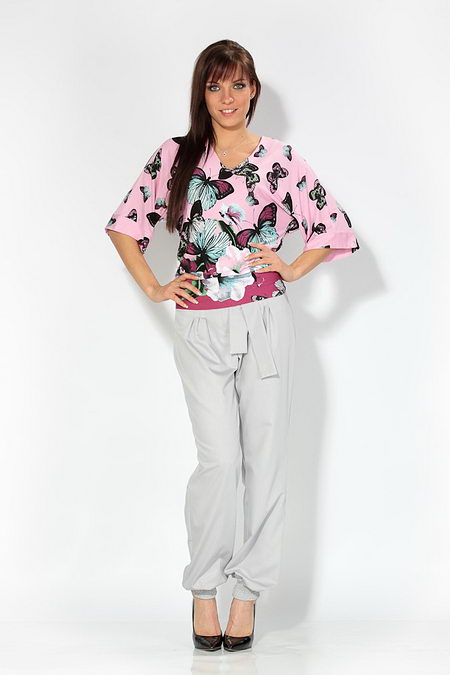 Потрясающая блуза с бабочками