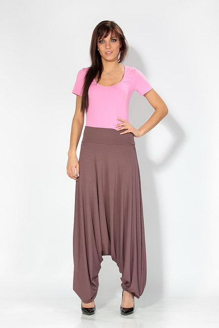 Стильные брючки-шаровары