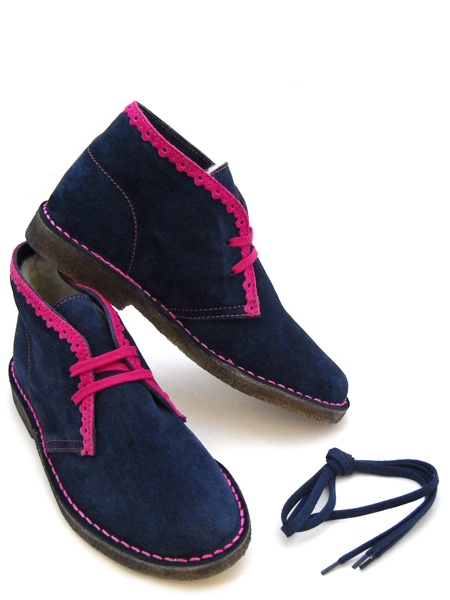 Зимние синие ботинки с отделкой цвета фуксия