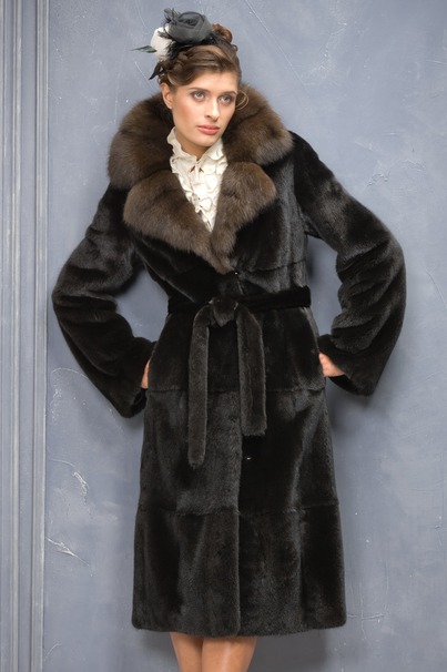 Шуба Stela из норки BlackGlama и русского соболя
