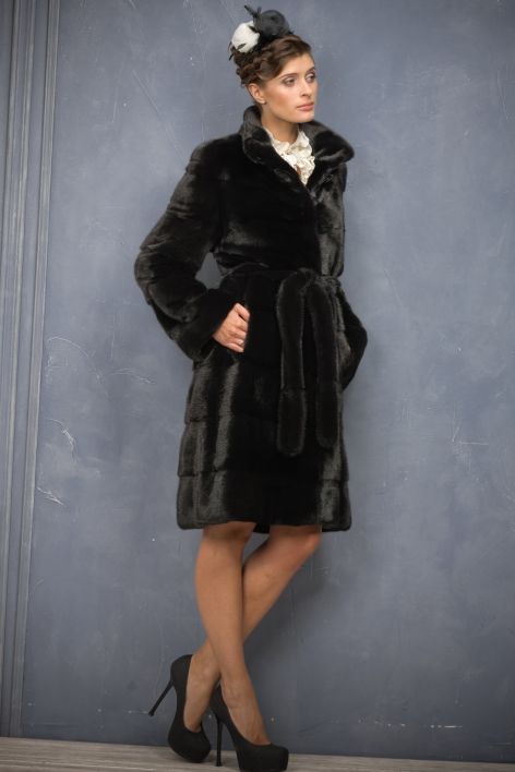 Великолепная шуба из норки ScanBlack от Naoum Furs