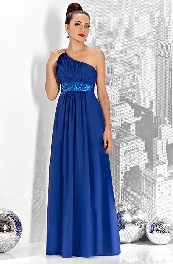 Утонченное вечернее платье для эффектного выхода