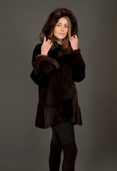 Норковая шуба с отделкой русским соболем
