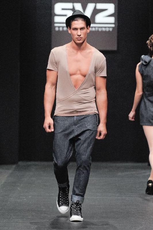 Джинсовые брюки