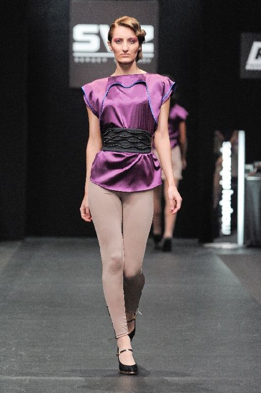 Бежевые лосины