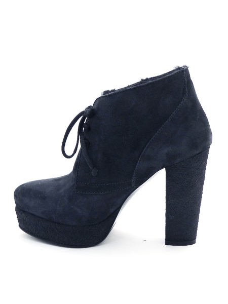 Синие замшевые ботильоны на меху