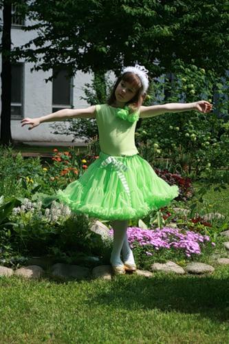 Пышная юбка Весеннее яблочко