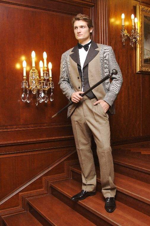 Жилет мужской с лацканами