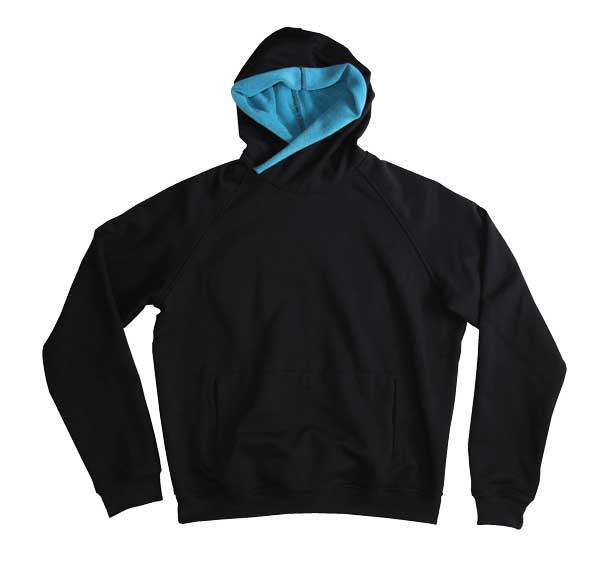 Черная толстовка с капюшоном